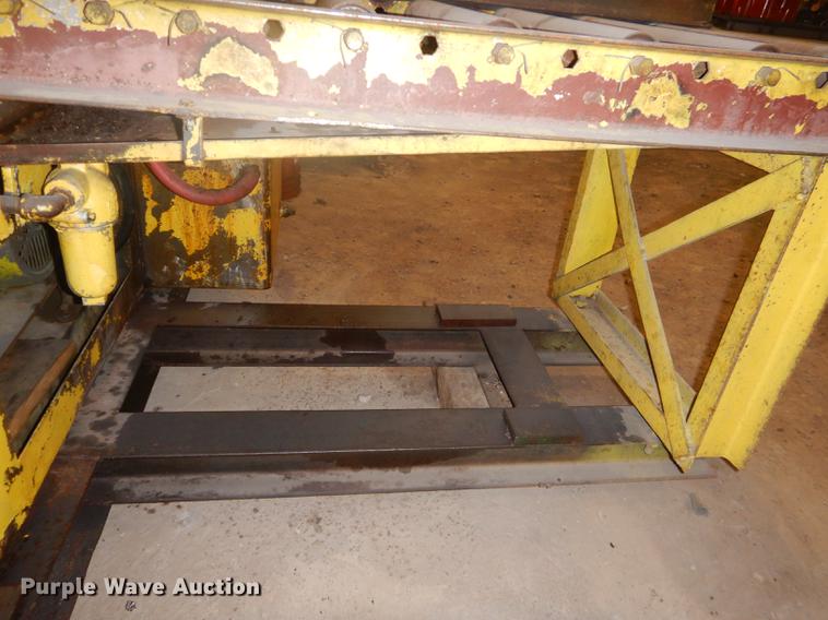 image for item EZ9971 Do All bandsaw