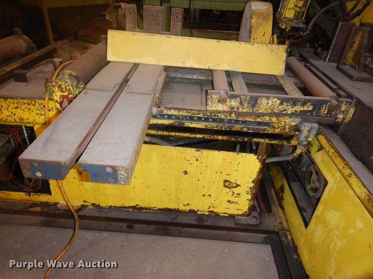 image for item EZ9971 Do All bandsaw