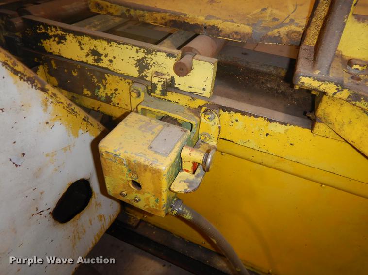 image for item EZ9971 Do All bandsaw