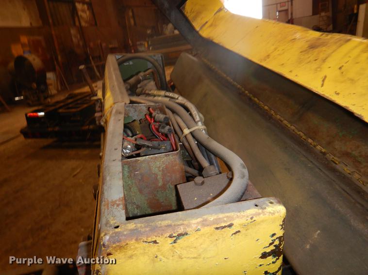 image for item EZ9971 Do All bandsaw