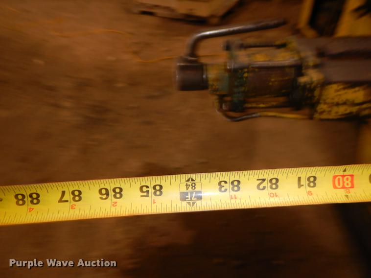 image for item EZ9971 Do All bandsaw