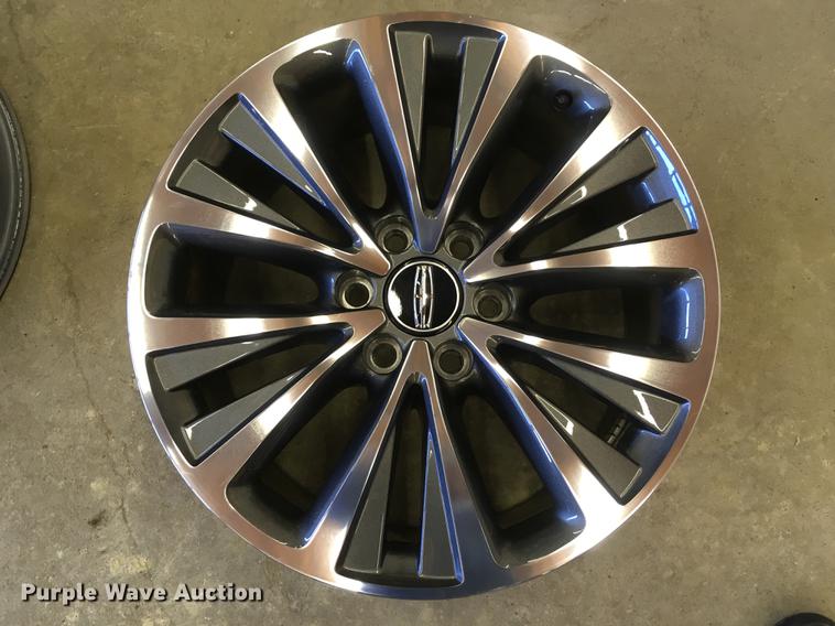 image for item FE9751 (4) 20" wheels