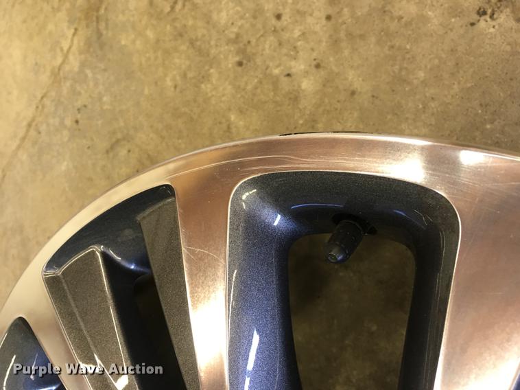 image for item FE9751 (4) 20" wheels