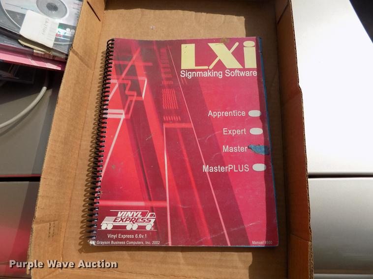 image for item FG9365 Vinyl Express JII-61 cutting plotter