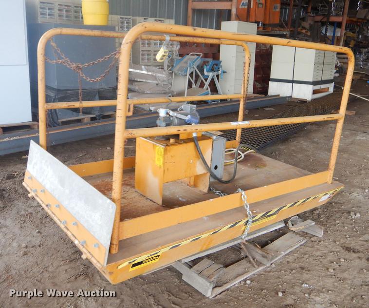 image for item FH9273 E-IDA hydraulic lift