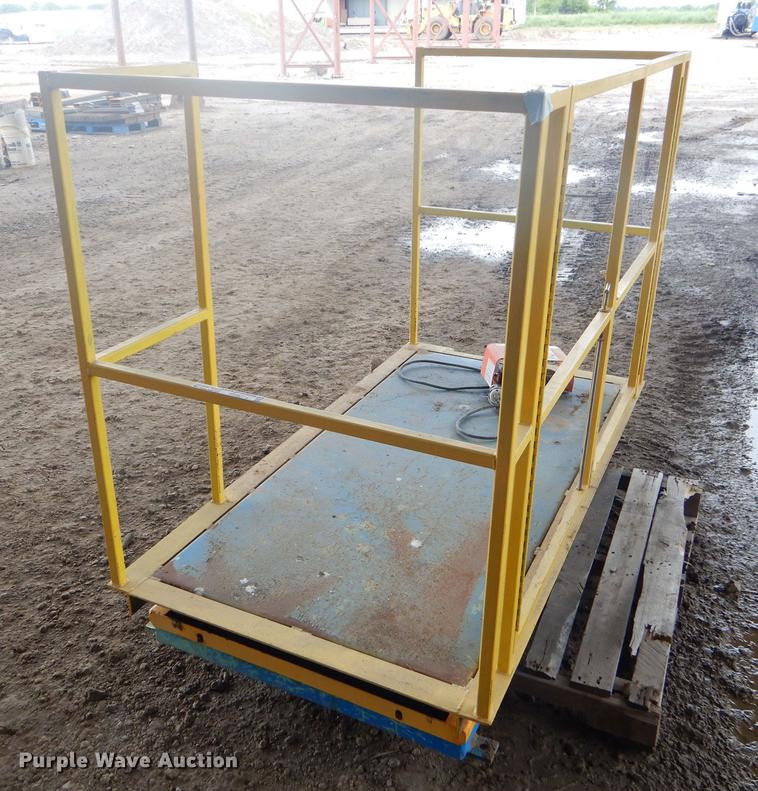 image for item FH9274 Hydraulic lift