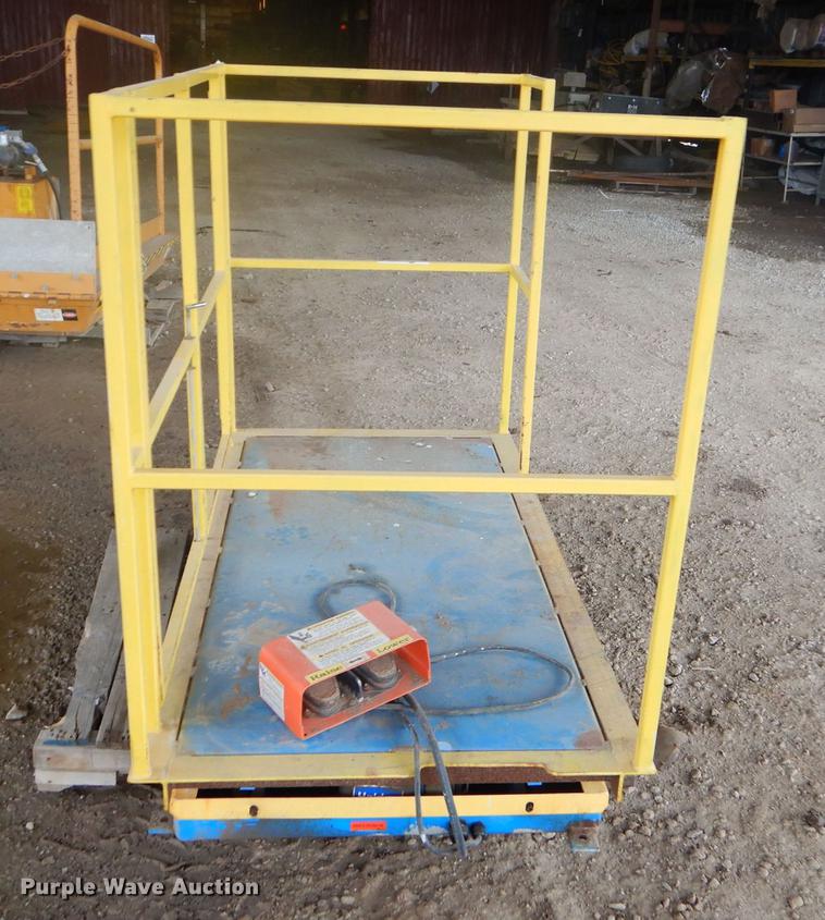 image for item FH9274 Hydraulic lift