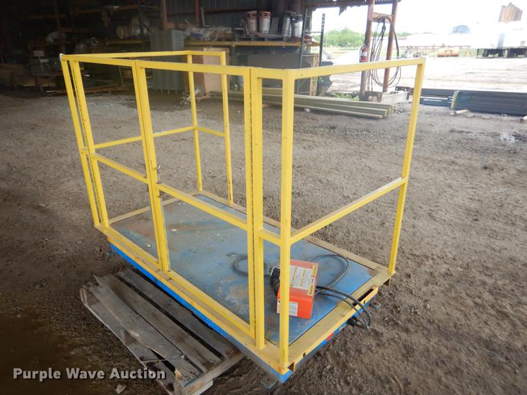 image for item FH9274 Hydraulic lift