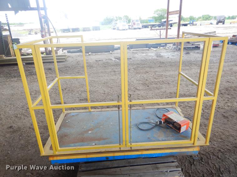 image for item FH9274 Hydraulic lift