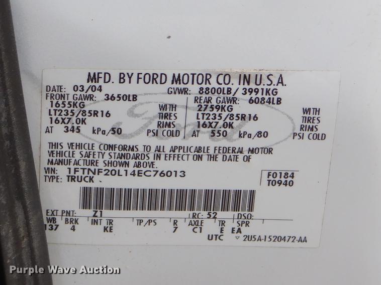 image for item FH9302 2004 Ford F250 Super Duty XL pickup truck