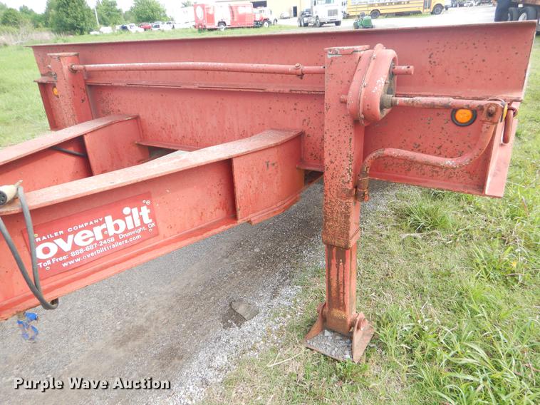 image for item FH9409 2004 Overbilt tilt deck equipment trailer