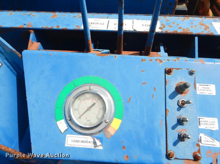 image for item FH9416 2006 International 7400 digger derrick truck