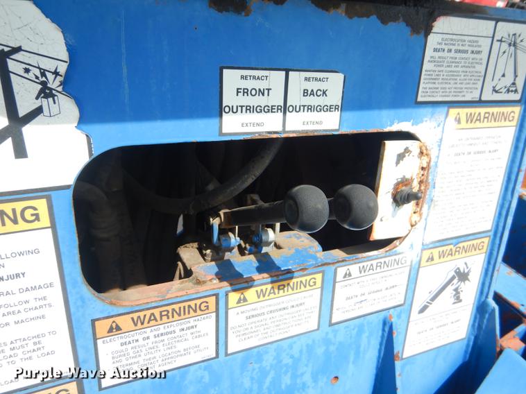 image for item FH9416 2006 International 7400 digger derrick truck