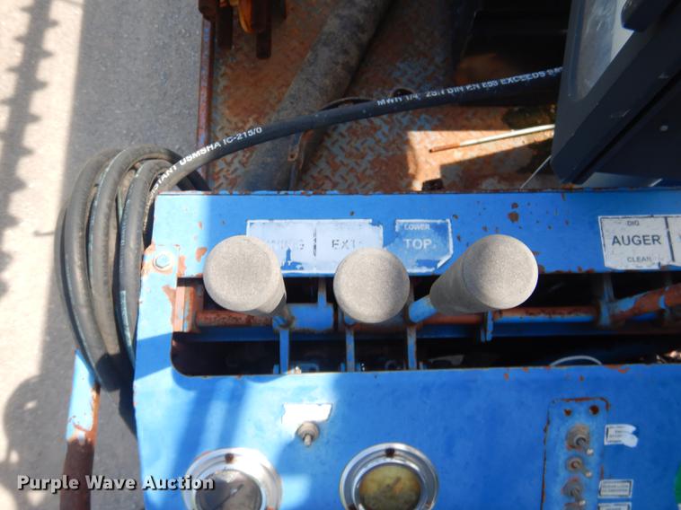 image for item FH9416 2006 International 7400 digger derrick truck