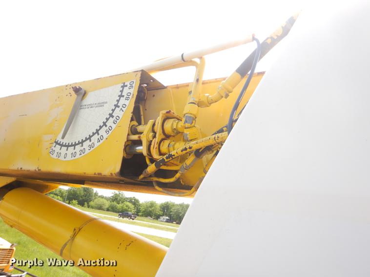 image for item FH9416 2006 International 7400 digger derrick truck