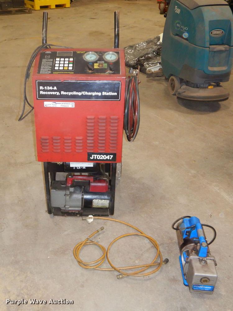 image for item FH9424 Robin Air recovery, recycle, and charging station