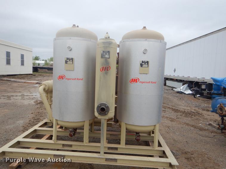 image for item FH9425 Ingersoll Rand compressor and dryer