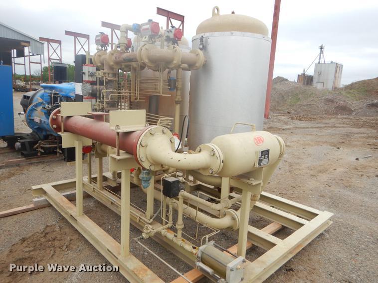 image for item FH9425 Ingersoll Rand compressor and dryer
