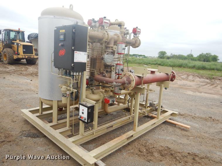image for item FH9425 Ingersoll Rand compressor and dryer