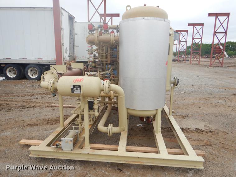 image for item FH9425 Ingersoll Rand compressor and dryer