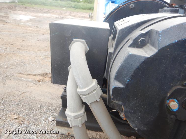 image for item FH9425 Ingersoll Rand compressor and dryer