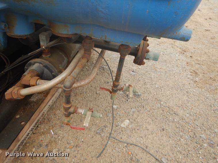 image for item FH9425 Ingersoll Rand compressor and dryer