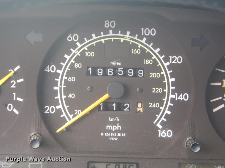 image for item FH9428 1992 Mercedes Benz 300TE