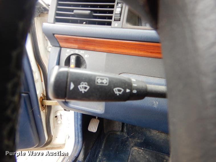 image for item FH9428 1992 Mercedes Benz 300TE