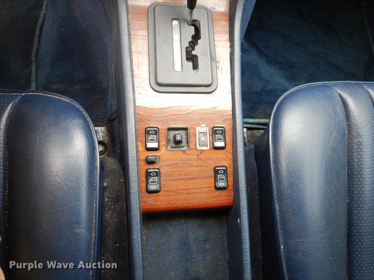 image for item FH9428 1992 Mercedes Benz 300TE