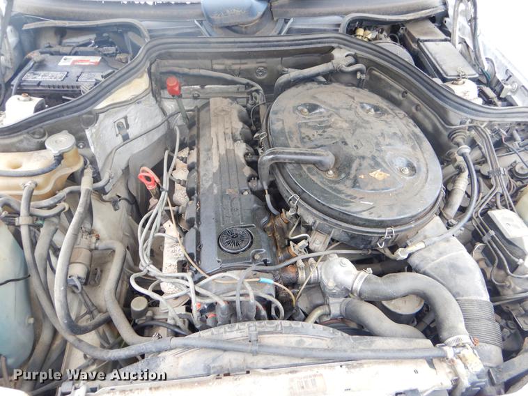 image for item FH9428 1992 Mercedes Benz 300TE