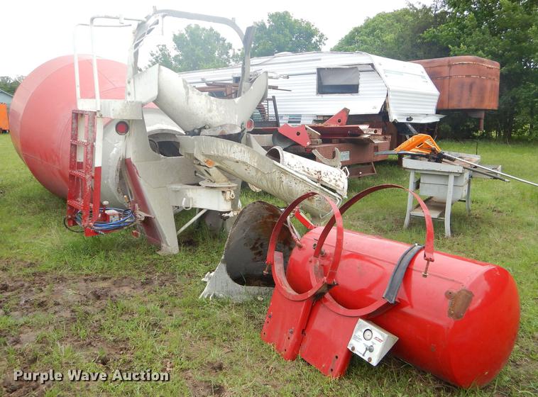 image for item FH9432 McNeilus ready mix drum