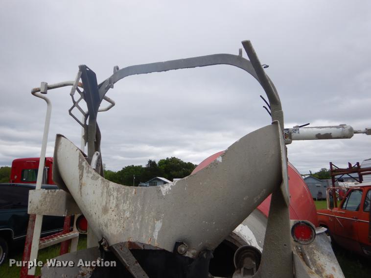 image for item FH9432 McNeilus ready mix drum