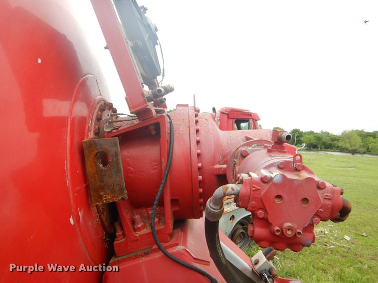 image for item FH9432 McNeilus ready mix drum