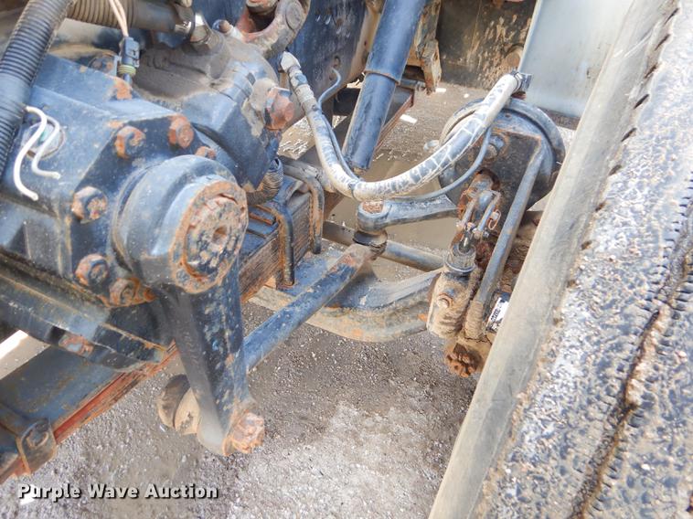 image for item FH9433 2001 International 4700 digger derrick truck