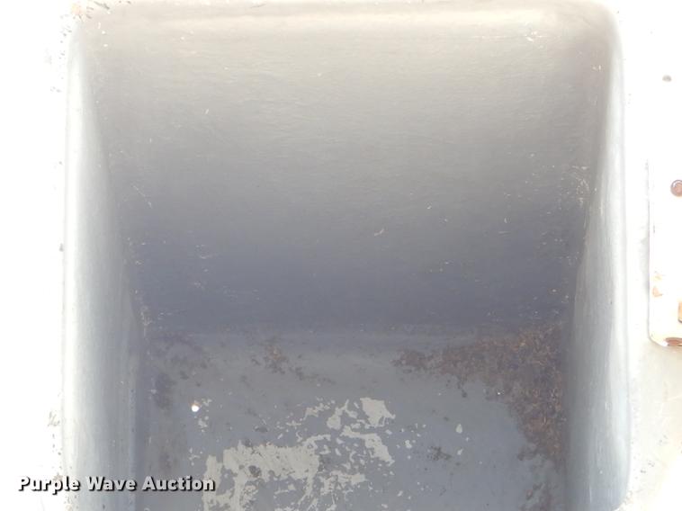 image for item FH9433 2001 International 4700 digger derrick truck