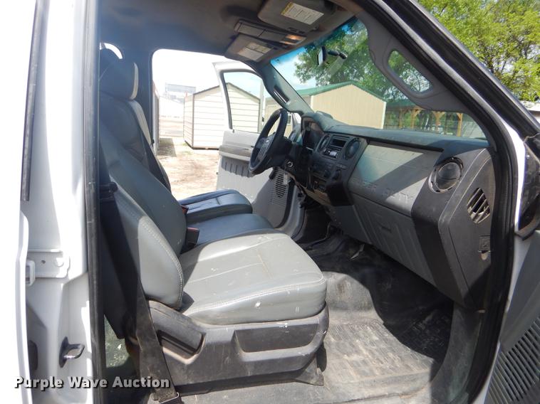 image for item FH9434 2012 Ford F550 XL Crew Cab flatbed truck