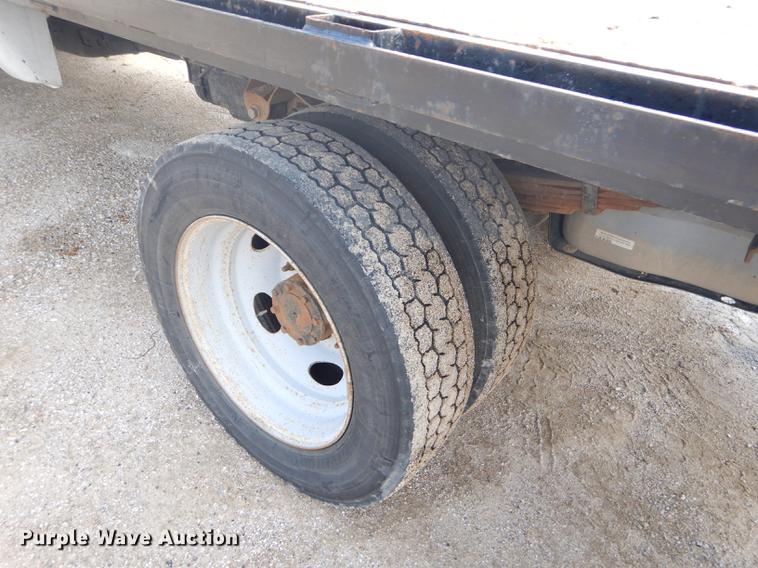 image for item FH9434 2012 Ford F550 XL Crew Cab flatbed truck