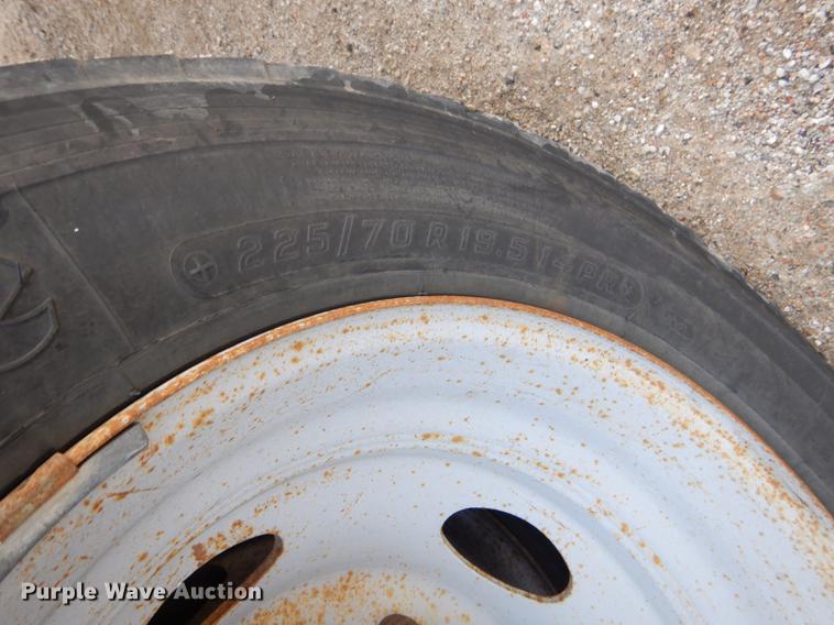 image for item FH9434 2012 Ford F550 XL Crew Cab flatbed truck