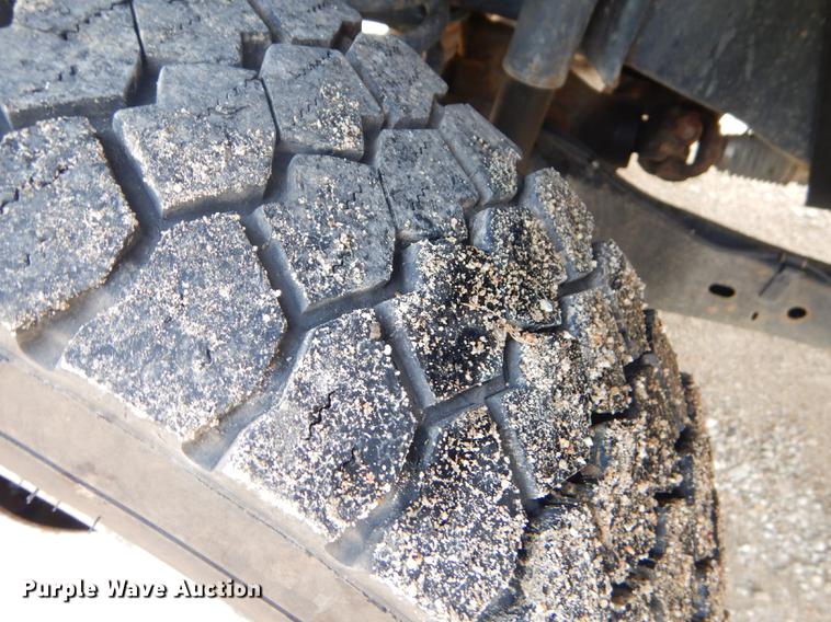 image for item FH9434 2012 Ford F550 XL Crew Cab flatbed truck