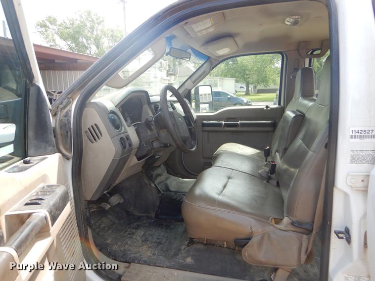 image for item FH9435 2008 Ford F450 Super Duty XL Crew Cab flatbed truck