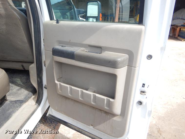 image for item FH9435 2008 Ford F450 Super Duty XL Crew Cab flatbed truck