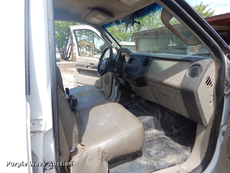 image for item FH9435 2008 Ford F450 Super Duty XL Crew Cab flatbed truck