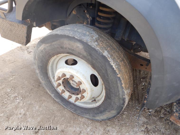 image for item FH9435 2008 Ford F450 Super Duty XL Crew Cab flatbed truck