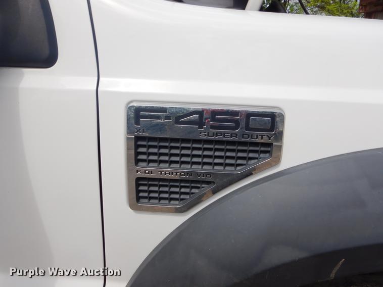 image for item FH9435 2008 Ford F450 Super Duty XL Crew Cab flatbed truck