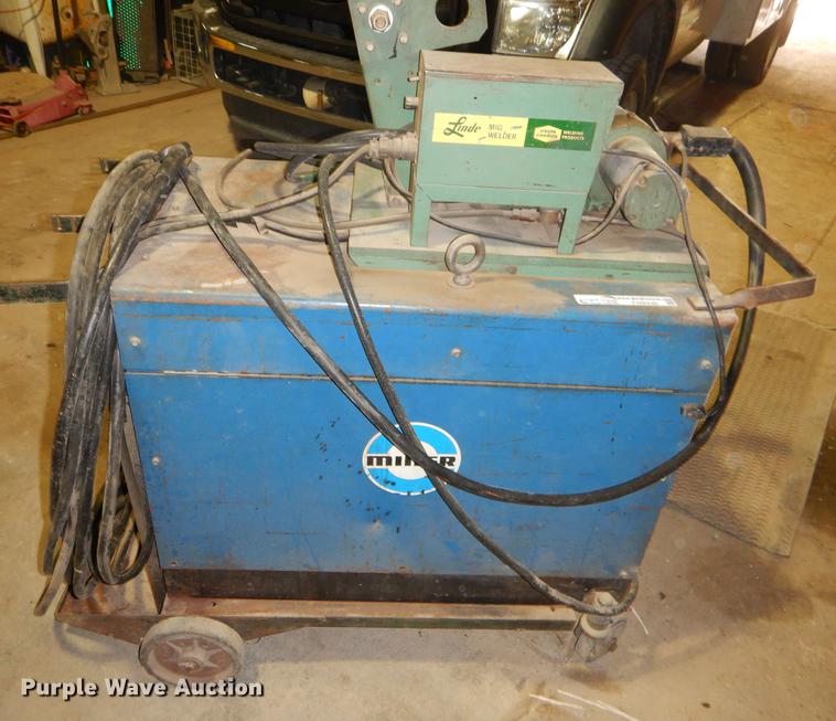 image for item FH9436 Miller CP-250TS welder