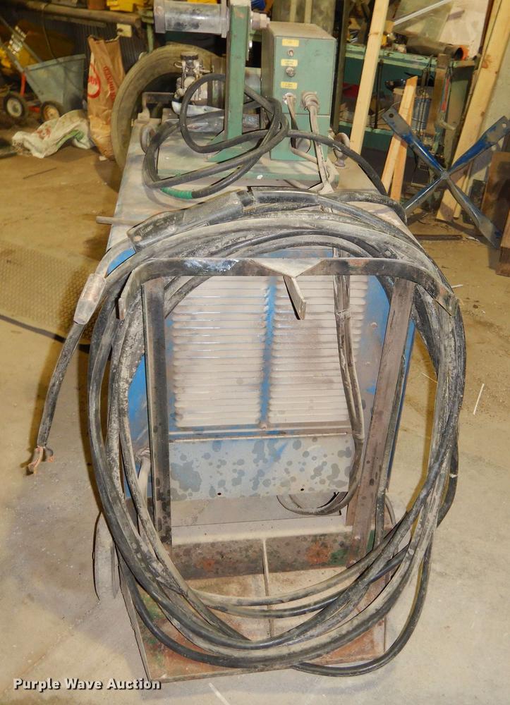 image for item FH9436 Miller CP-250TS welder