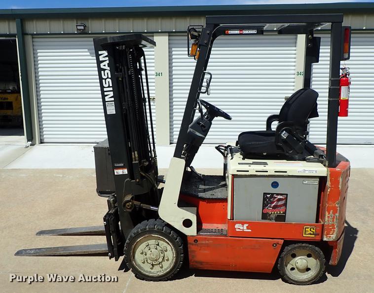 image for item FH9769 Nissan CWD02125S forklift