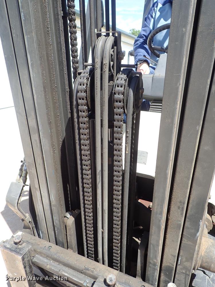 image for item FH9769 Nissan CWD02125S forklift