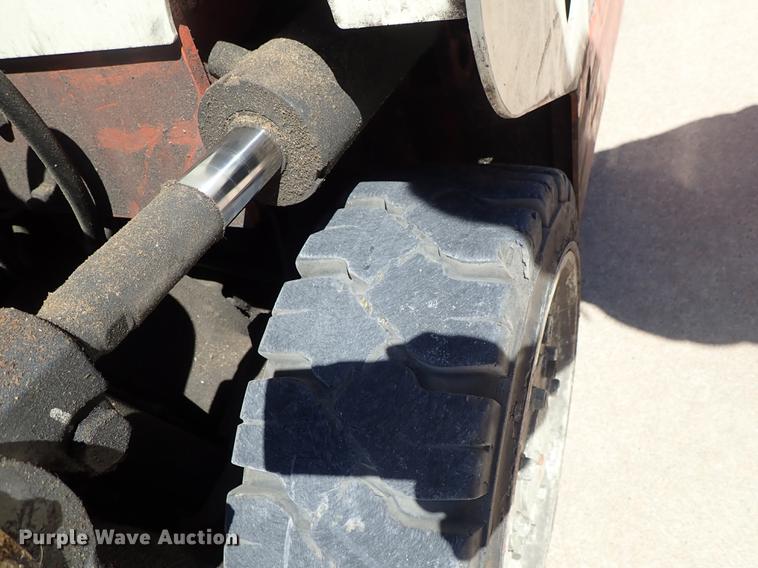 image for item FH9769 Nissan CWD02125S forklift