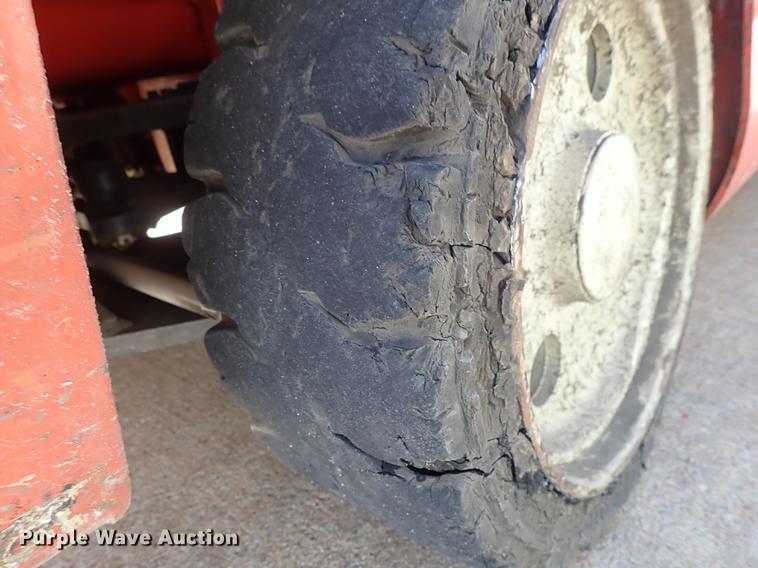 image for item FH9769 Nissan CWD02125S forklift